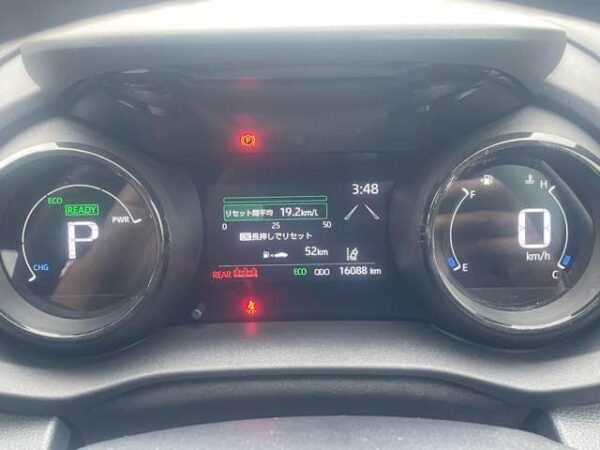 Toyota Yaris Hybrid  2023 - Image 11