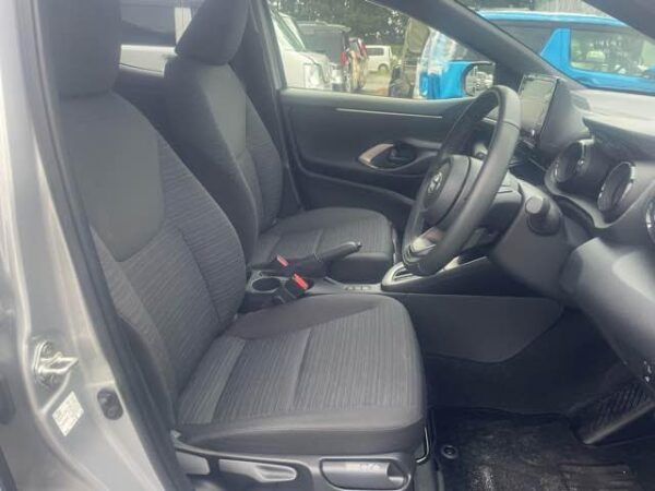 Toyota Yaris Hybrid  2023 - Image 12