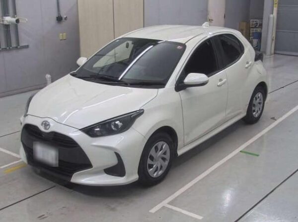 Toyota Yaris 2022 - Image 2